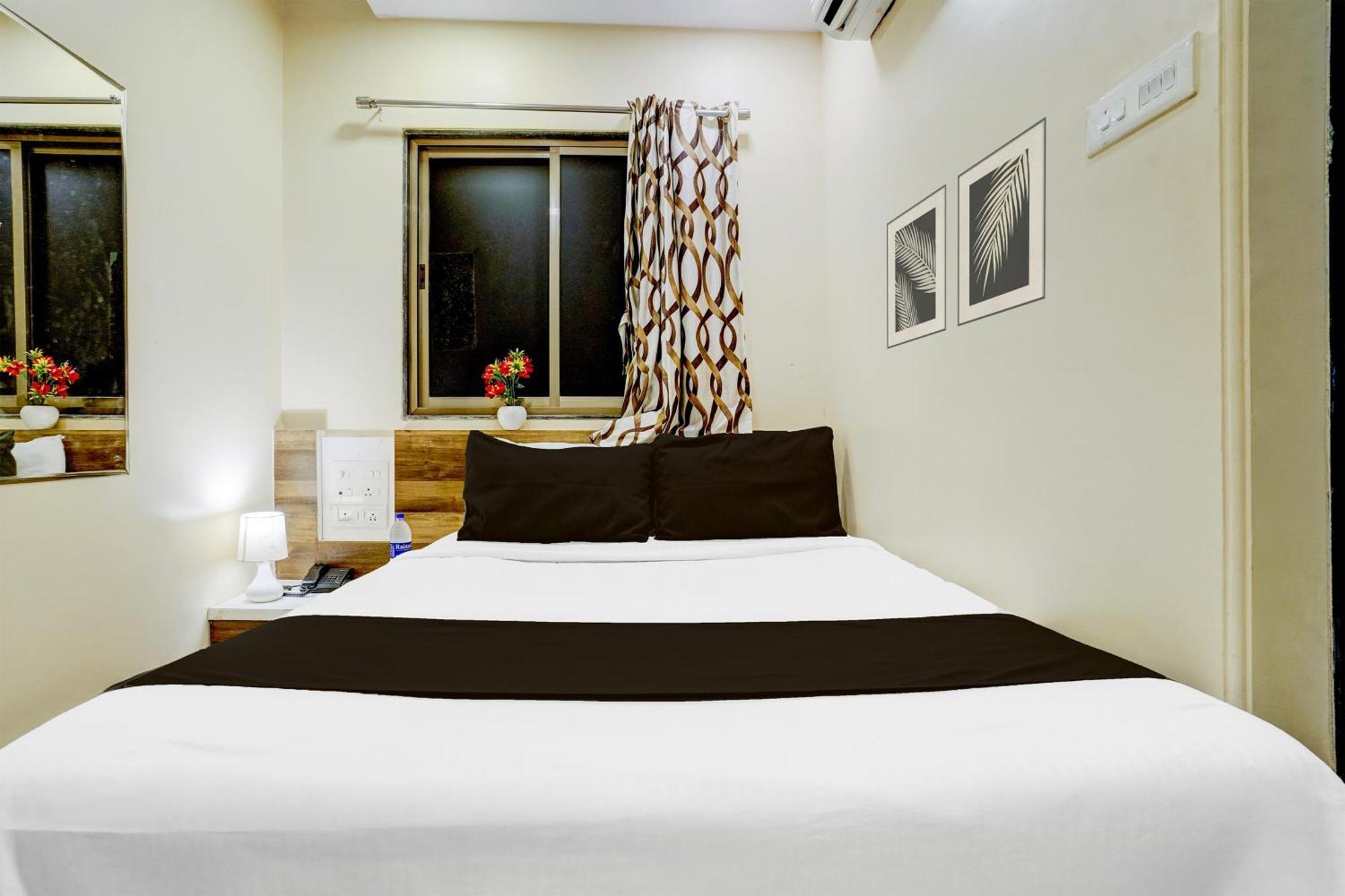 Airport Metro Hotel Мумбаи Экстерьер фото